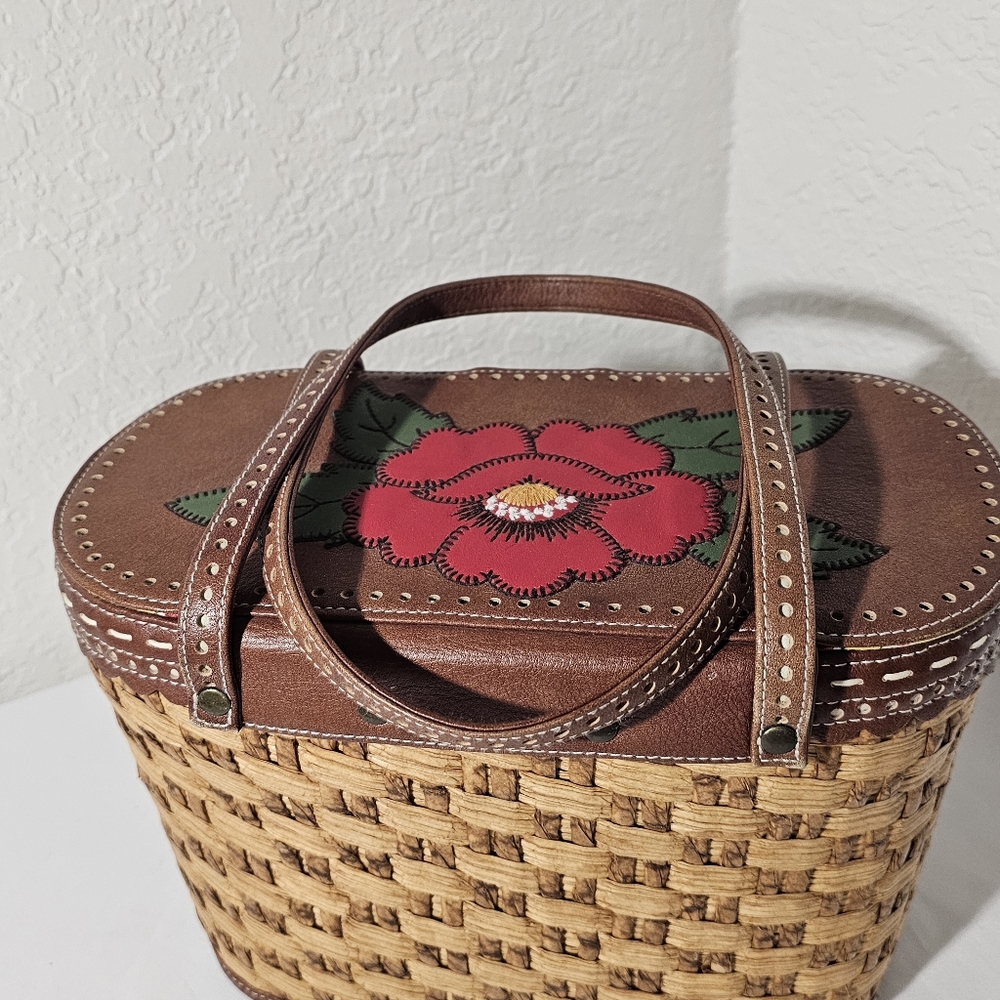 Isabella Fiore Flower Basket Satchel - Picture 11 of 16